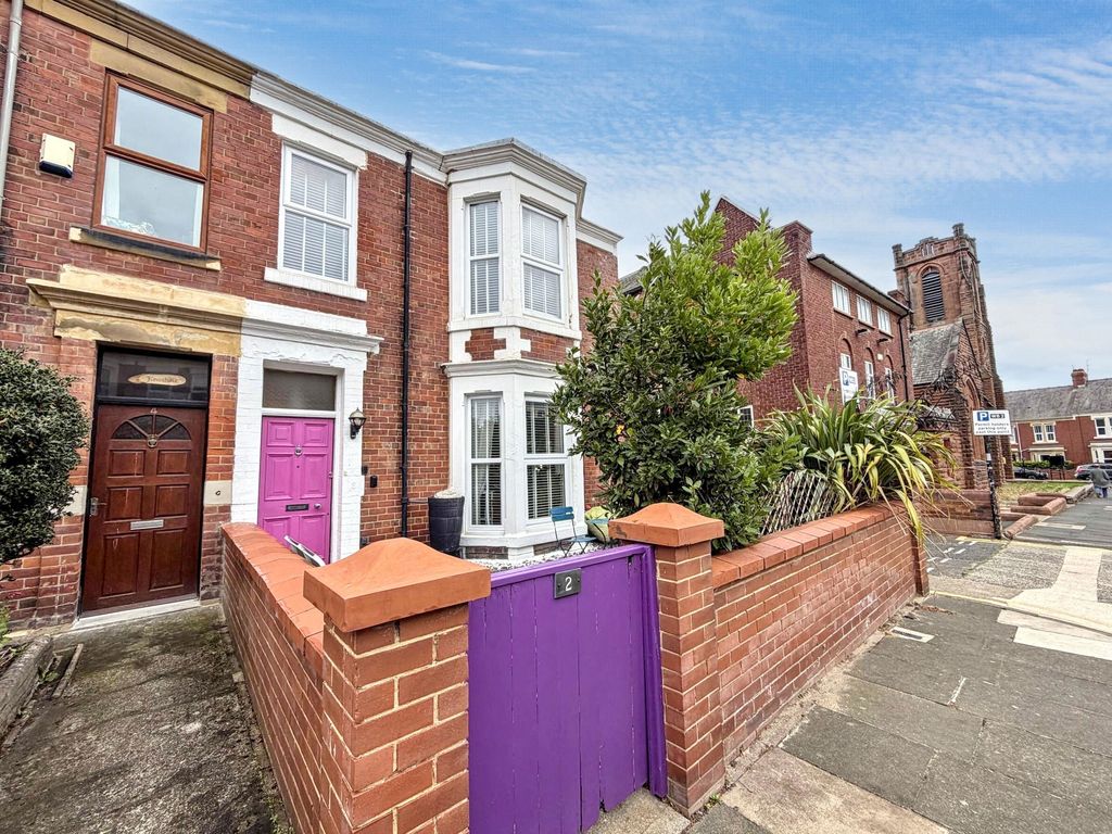 Property photo 1 of 19