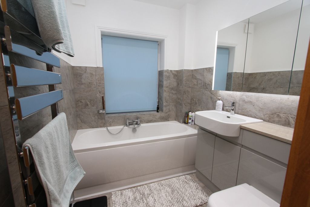 Additional image 10 of 3 bed flat for saleBolsover Road, Eastbourne BN20