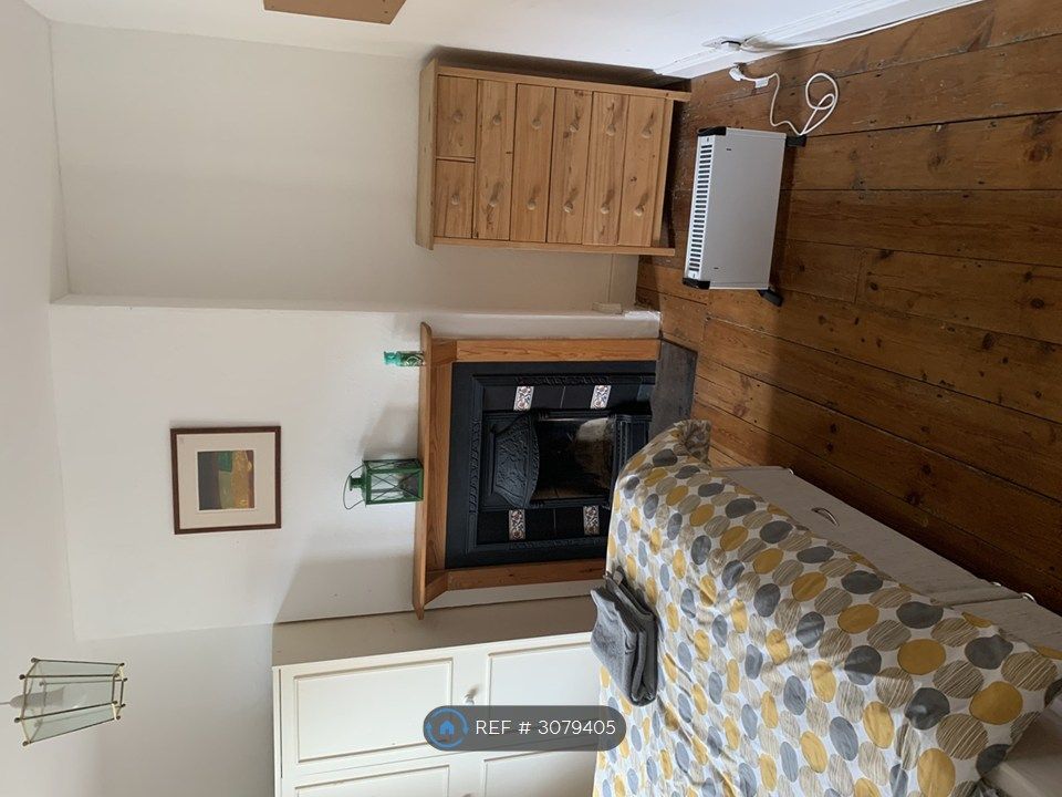 Property photo 2 of 35