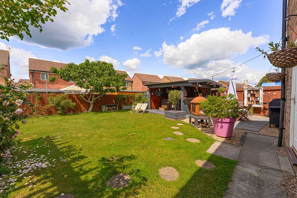 Property photo 2 of 49