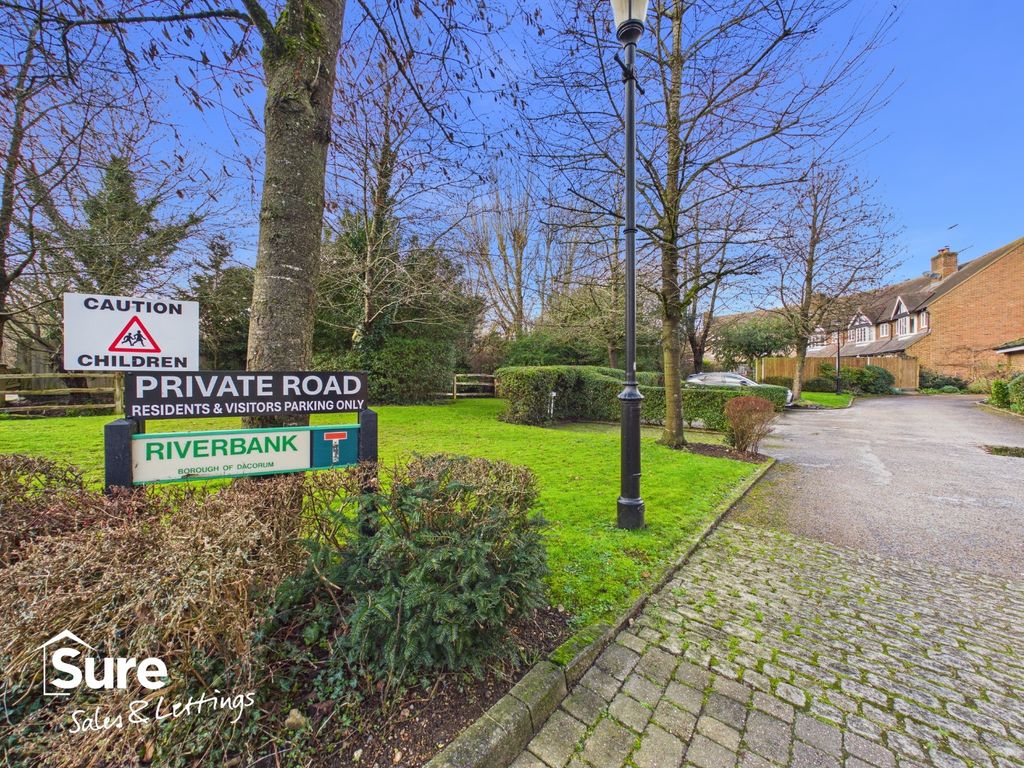 Property photo 2 of 33 4854823