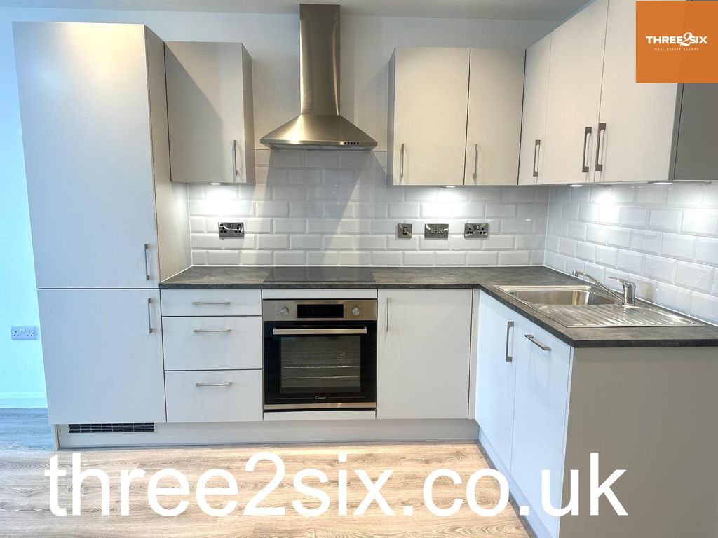 Property photo 3 of 10 Gallery