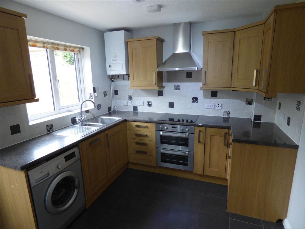 Property photo 3 of 12 21 Caldermill Kitchen.Jpg