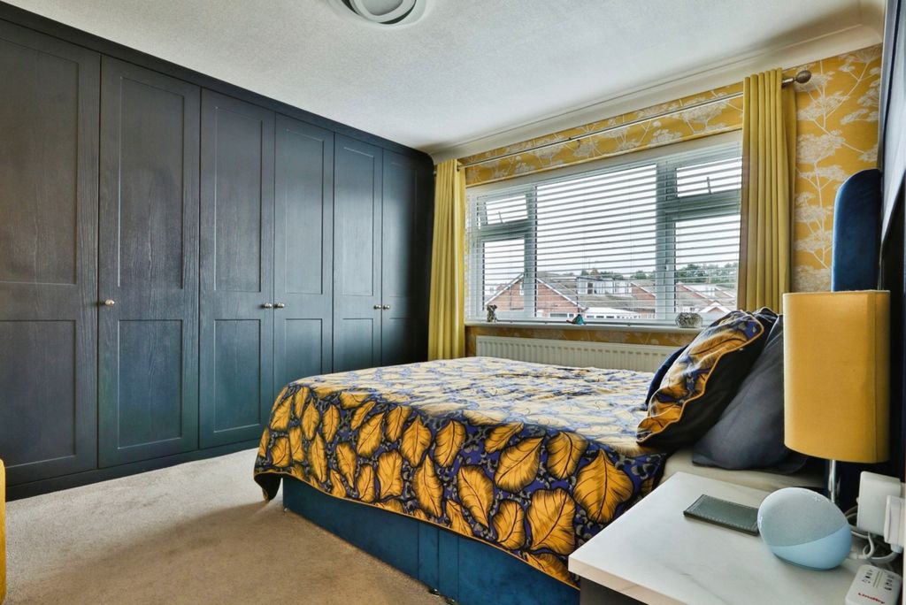 Property photo 3 of 21 4655918