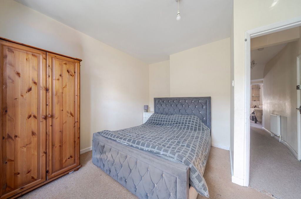 Property photo 3 of 14 1430945-2-69Bbfac...