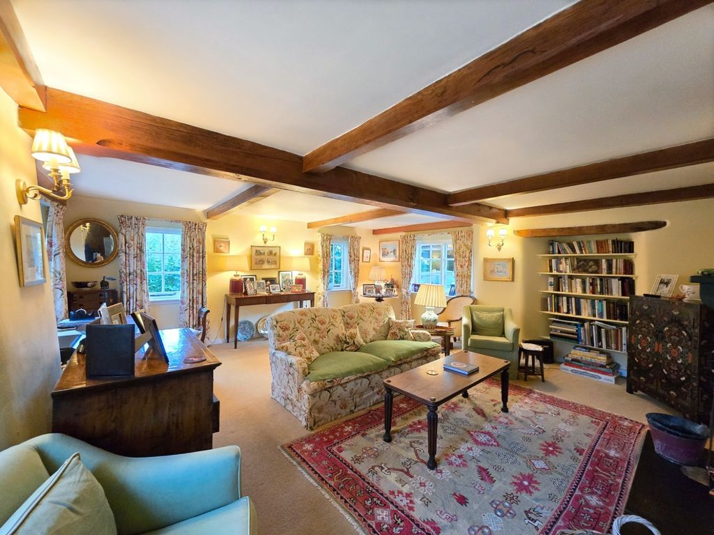 Property photo 2 of 39 4981242