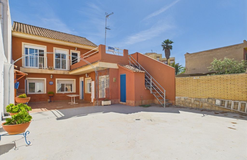 Property photo 1 of 49