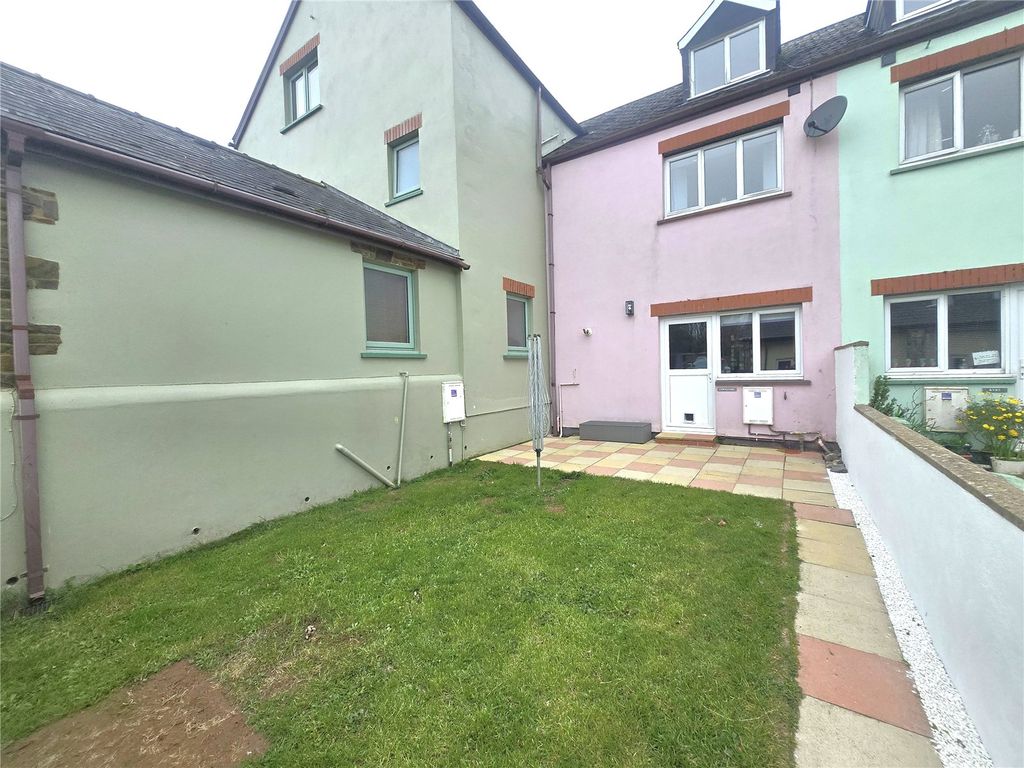 Property photo 1 of 21 Picture No. 23