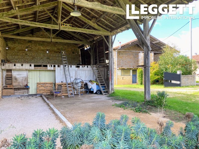 Property photo 2 of 10