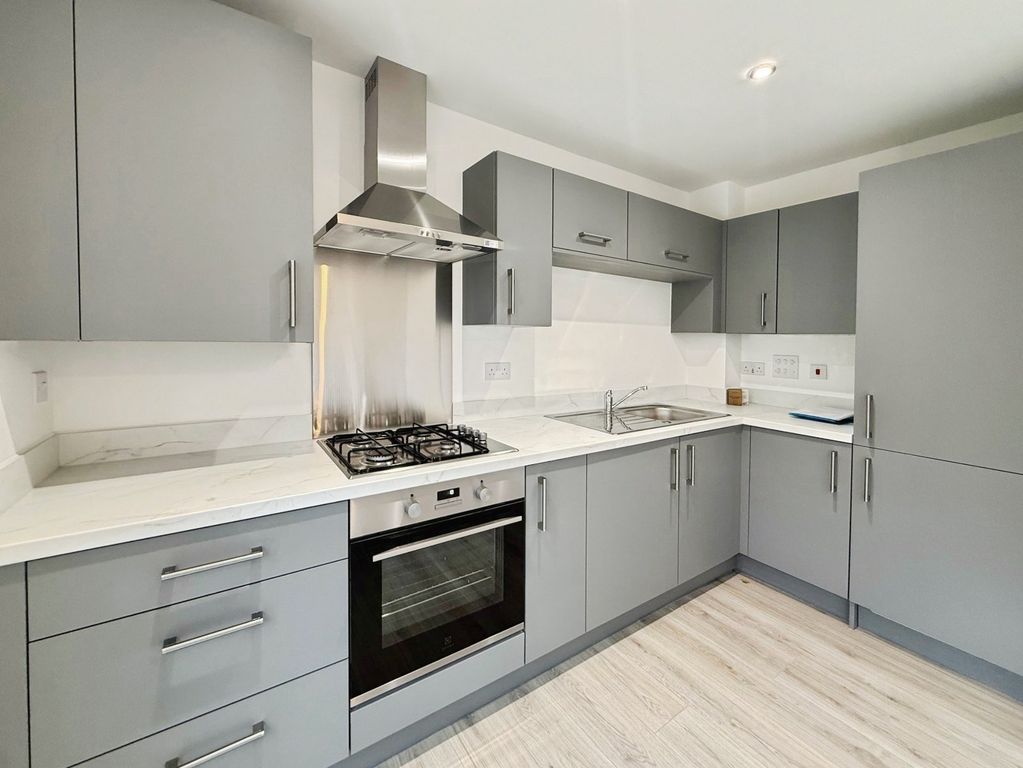 Property photo 2 of 17 Picture No. 10