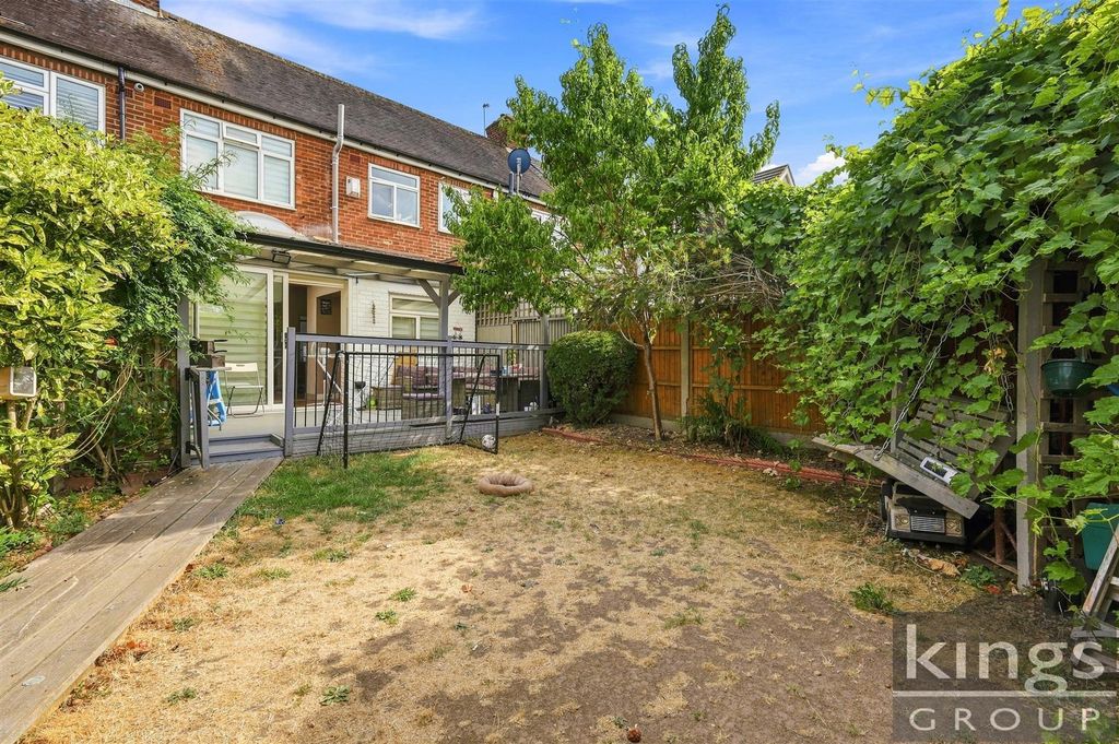 Property photo 2 of 21