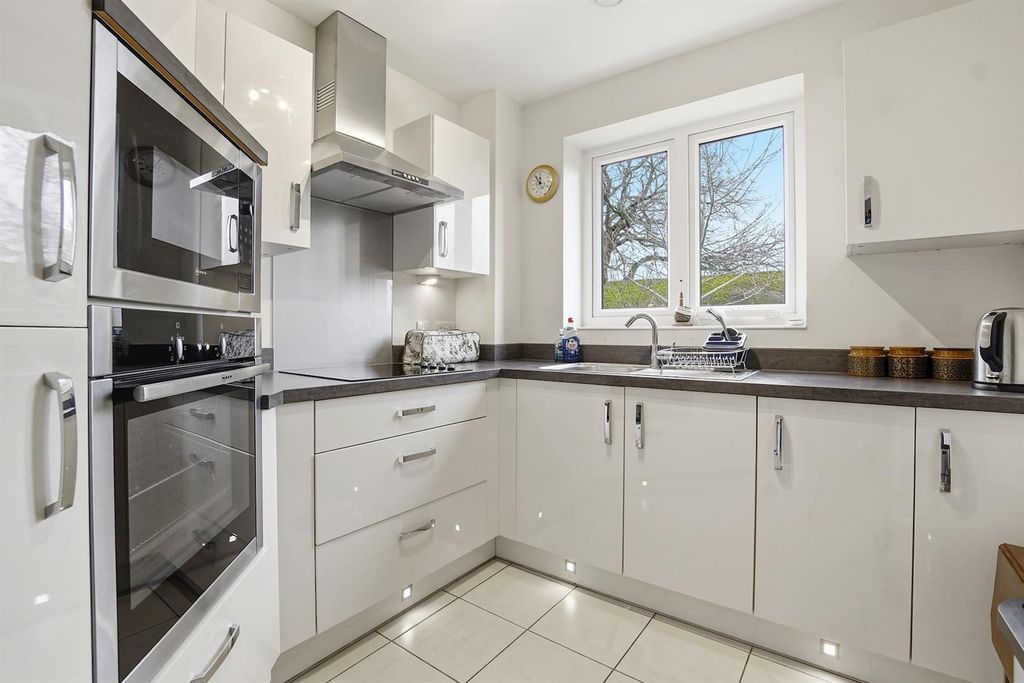 Property photo 2 of 23 01-B4Fddsc04000-Medium.Jpg