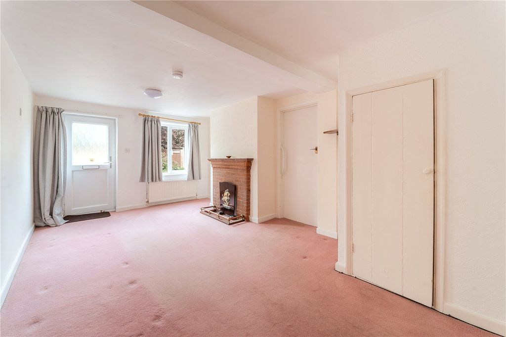 Property photo 3 of 20 Dining Room