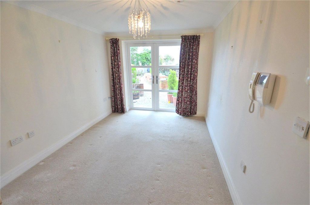 Property photo 3 of 7 Tiverton Seddons