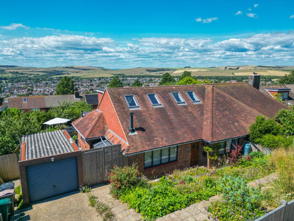 Property photo 1 of 17 Dji0172