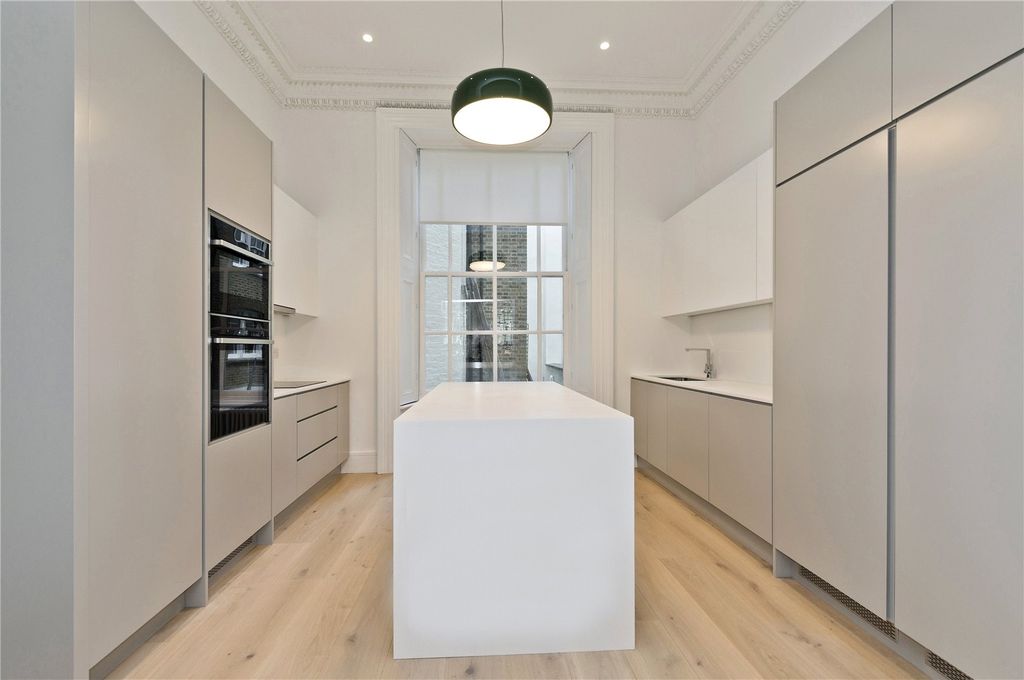 Property photo 2 of 12 Picture No. 04