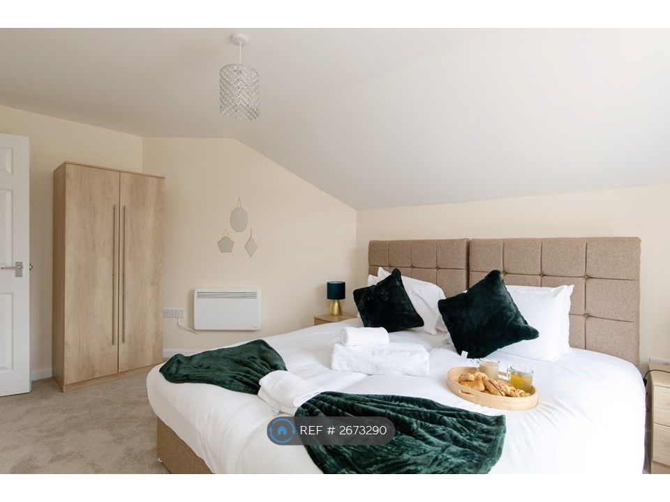 Property photo 3 of 7 Bedroom