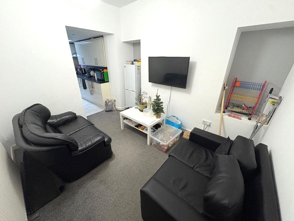 Property photo 2 of 14 Whatsapp Image 2025-12-02 At 10.52.18 (3)