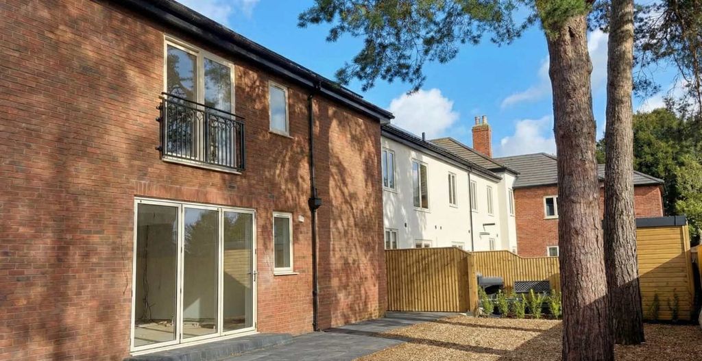 Property photo 1 of 14 Nearing Completion Ground Floor Apartment