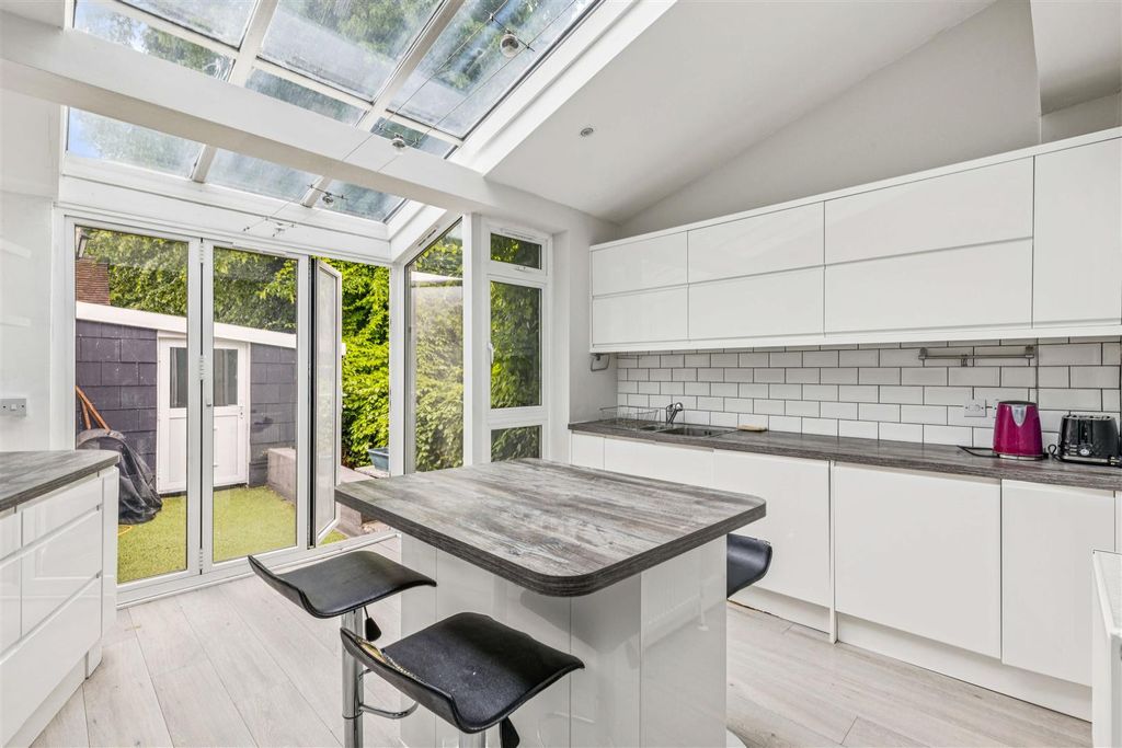 Property photo 2 of 13 4.Jpg