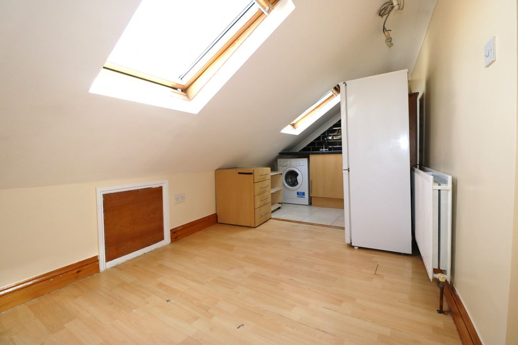 Property photo 2 of 4