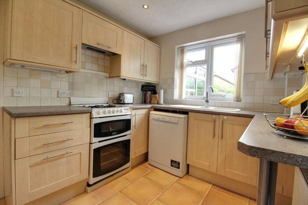 Property photo 2 of 12 Picture No. 19