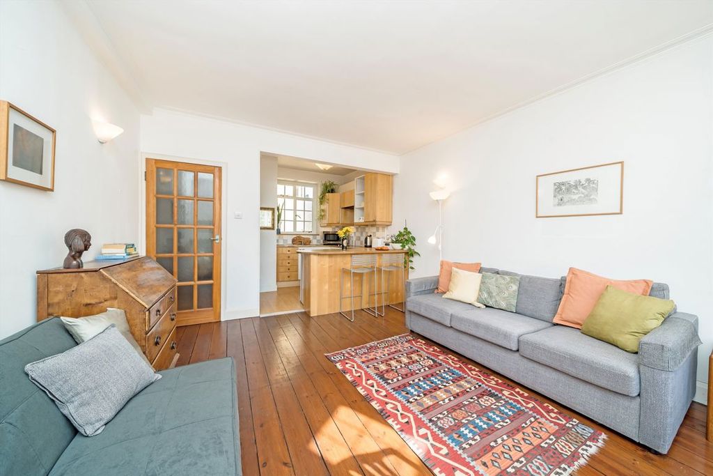 Property photo 2 of 9