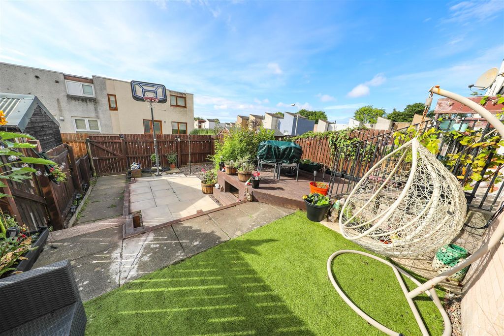 Property photo 2 of 14 B