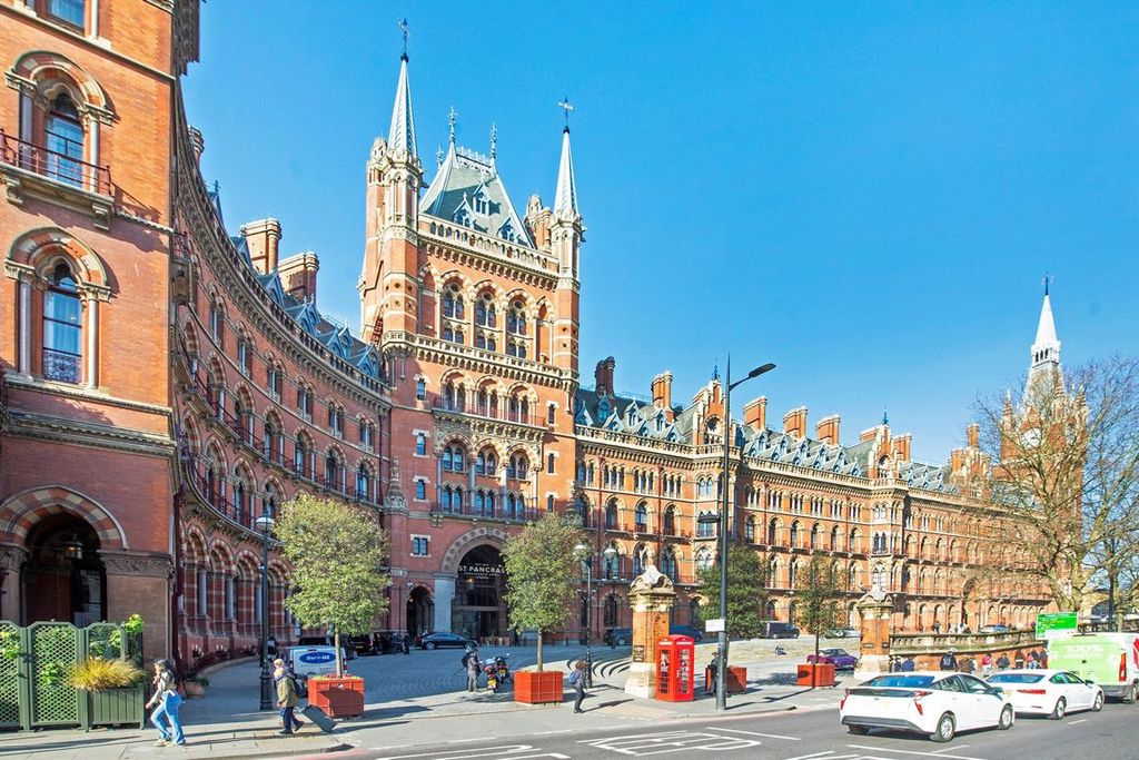 Property photo 1 of 5