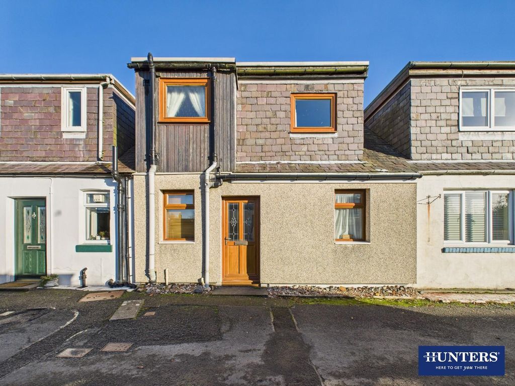 Property photo 1 of 19 Frontage