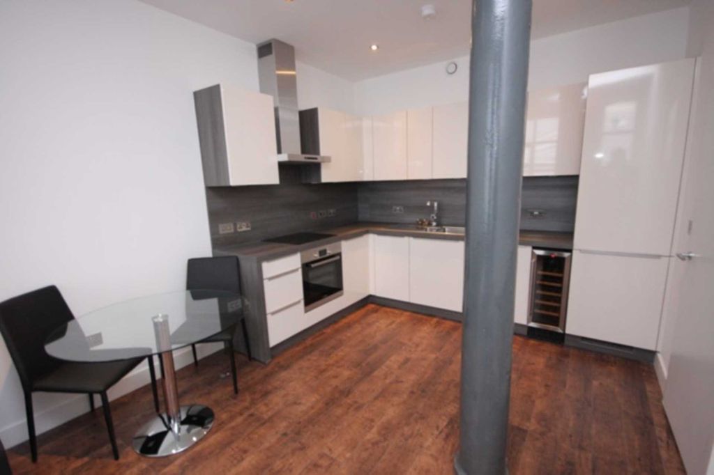 Property photo 2 of 5
