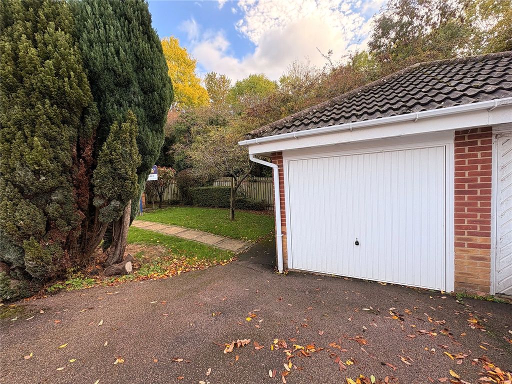 Property photo 2 of 18 Picture No. 31