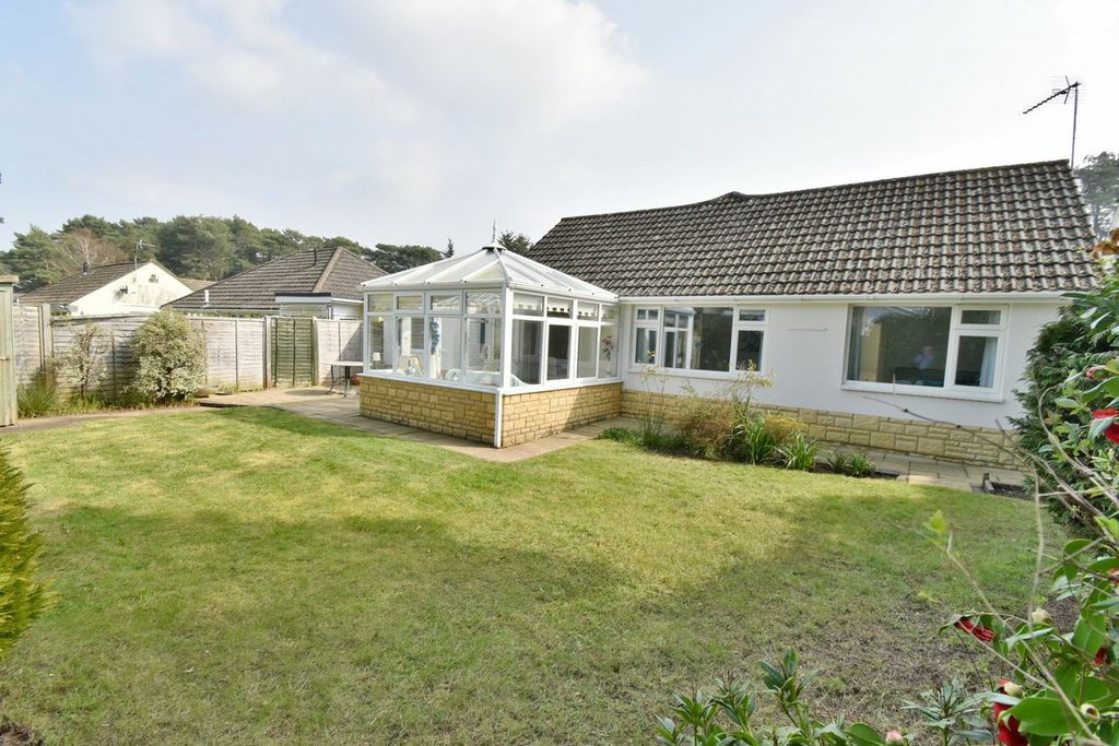 Property photo 2 of 23