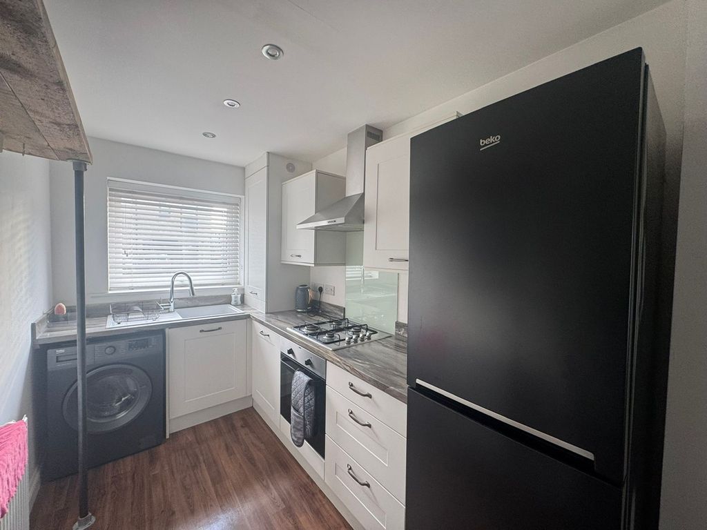 Property photo 2 of 15 Image