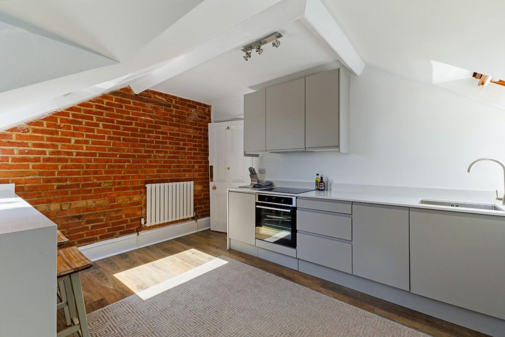 Property photo 3 of 23 94420_Flat-3-Highmount-Shady (12).Jpg
