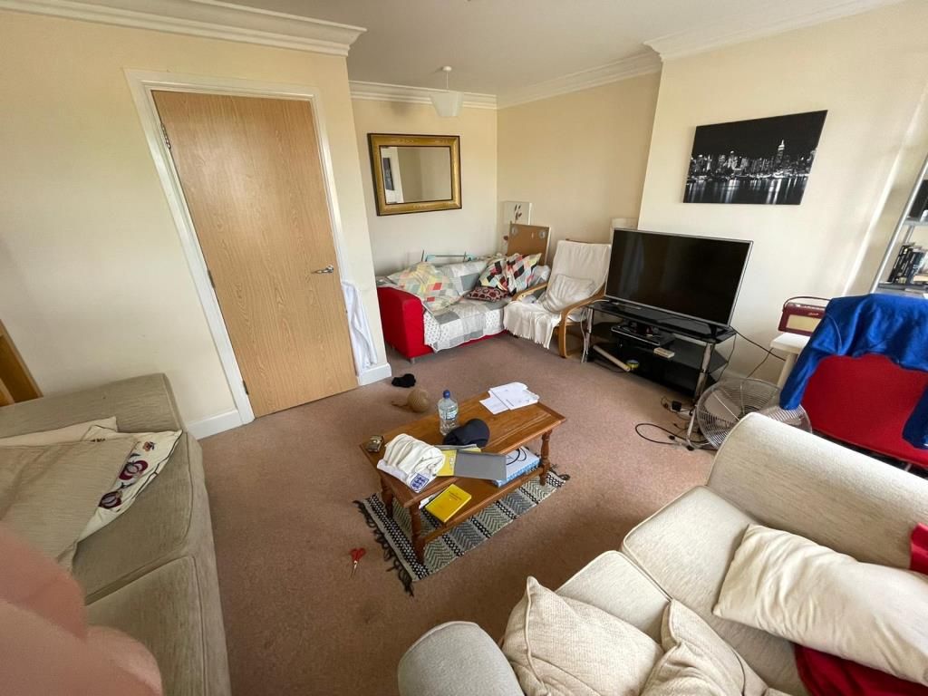 Property photo 3 of 10 2