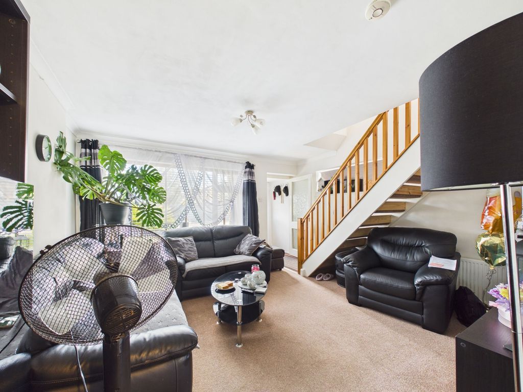 Property photo 3 of 14