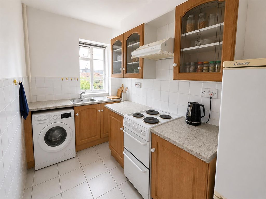 Property photo 2 of 4