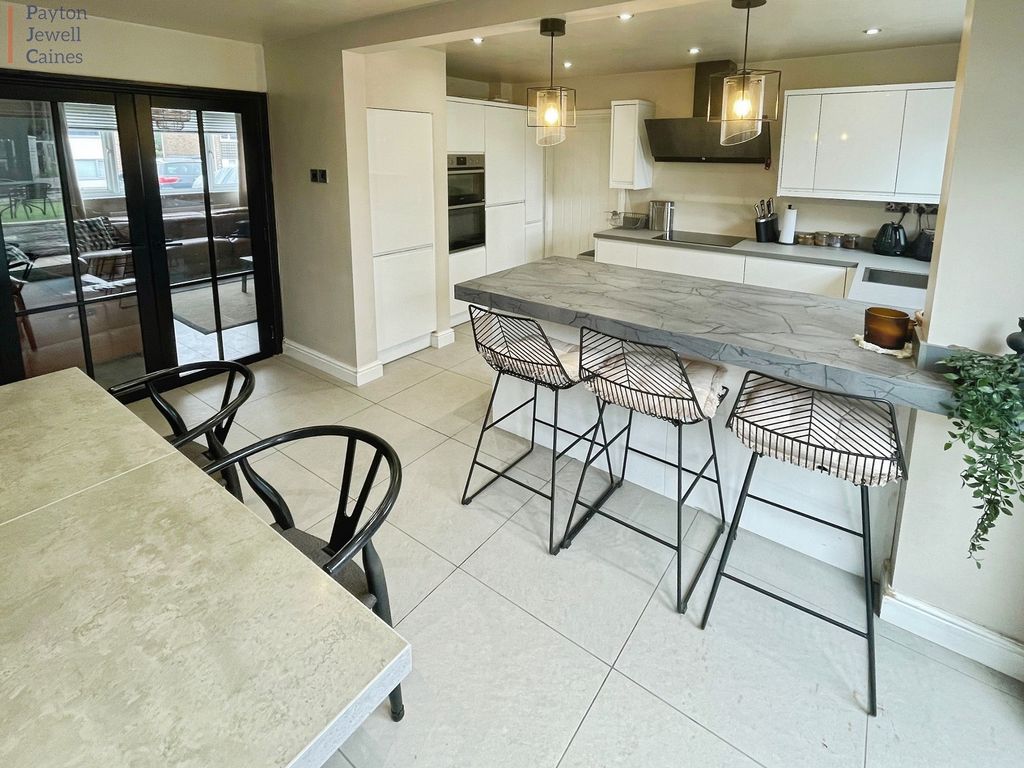 Property photo 2 of 17 Not Specified