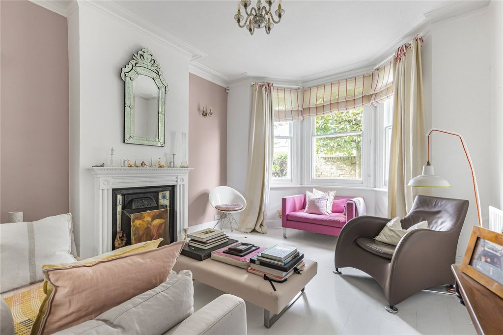 Property photo 2 of 16 Reception Room