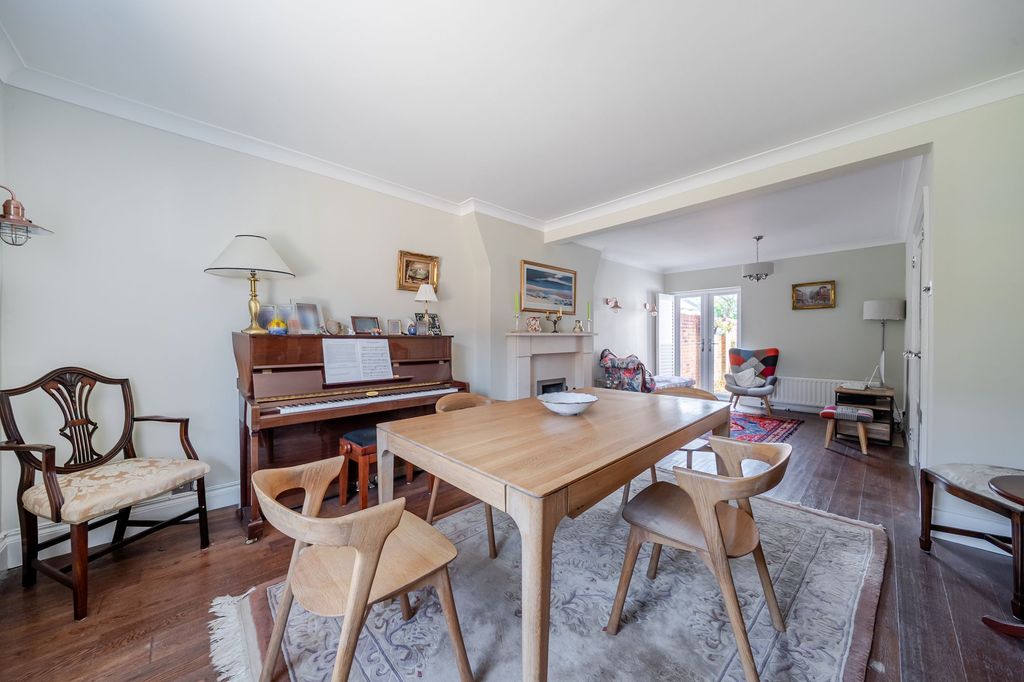 Property photo 3 of 17