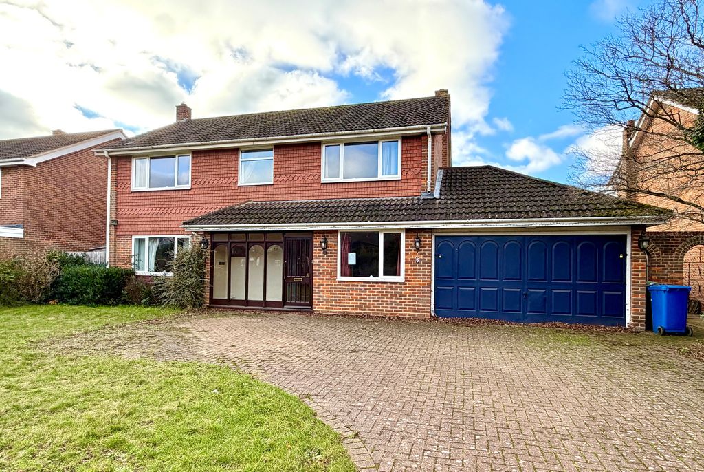 Property photo 1 of 8