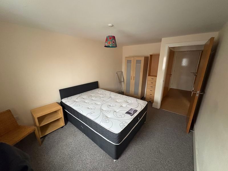 Property photo 3 of 9 Bedroom