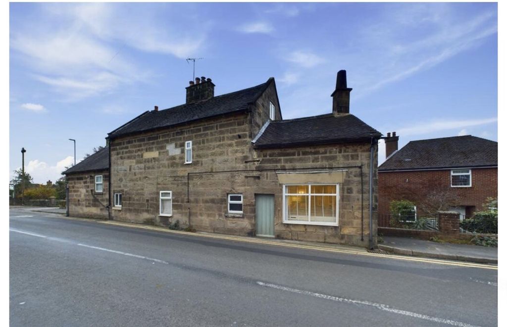 Property photo 3 of 21 Front