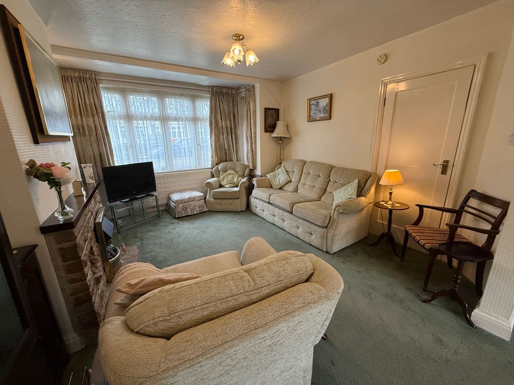 Property photo 3 of 20