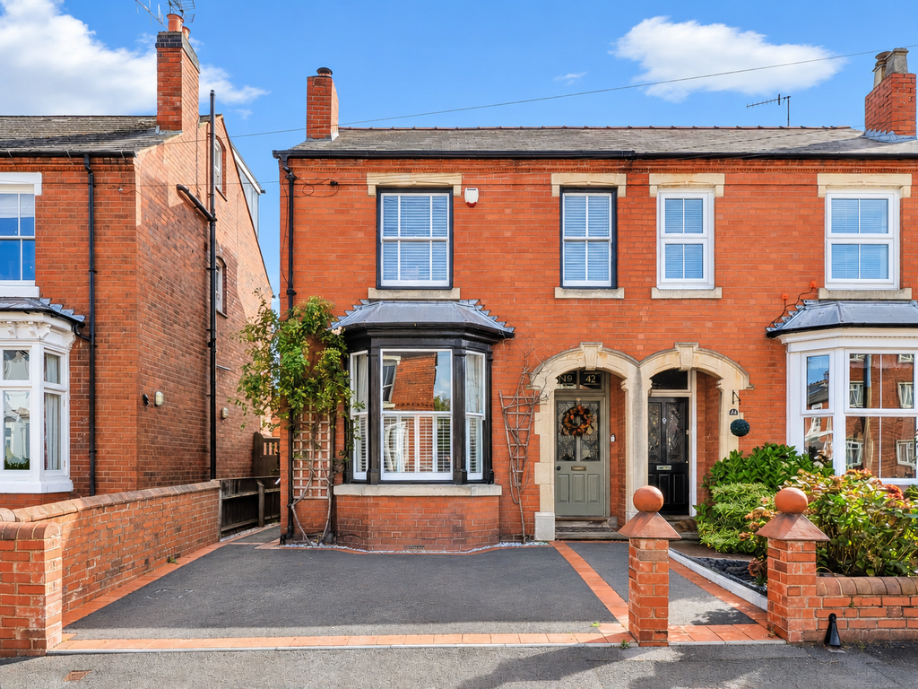 Property photo 1 of 34