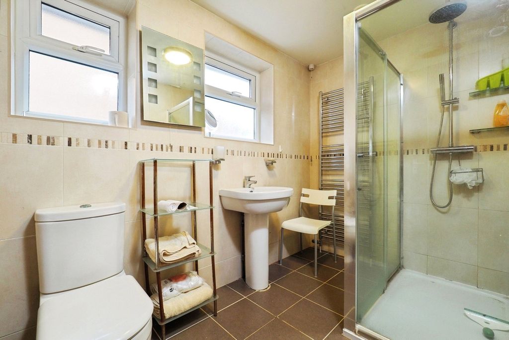 Property photo 3 of 14 Shower Room