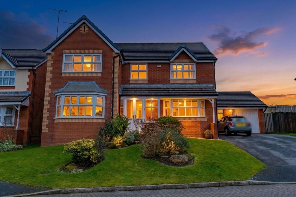 Property photo 2 of 35