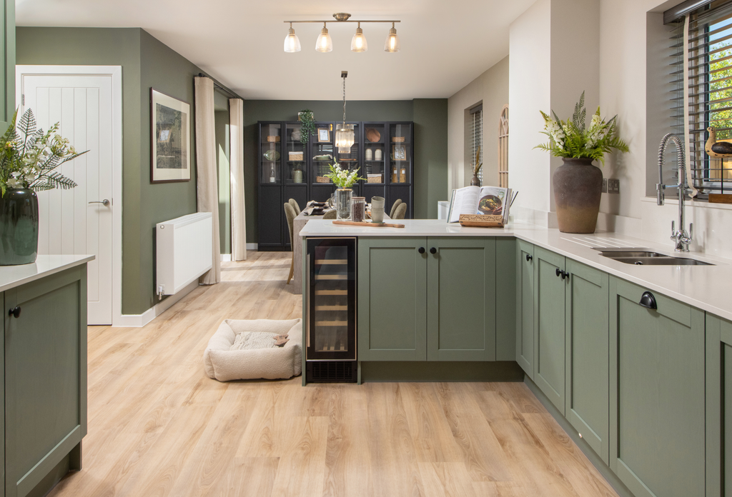 Property photo 3 of 11 Wellingtonia-Kitchen