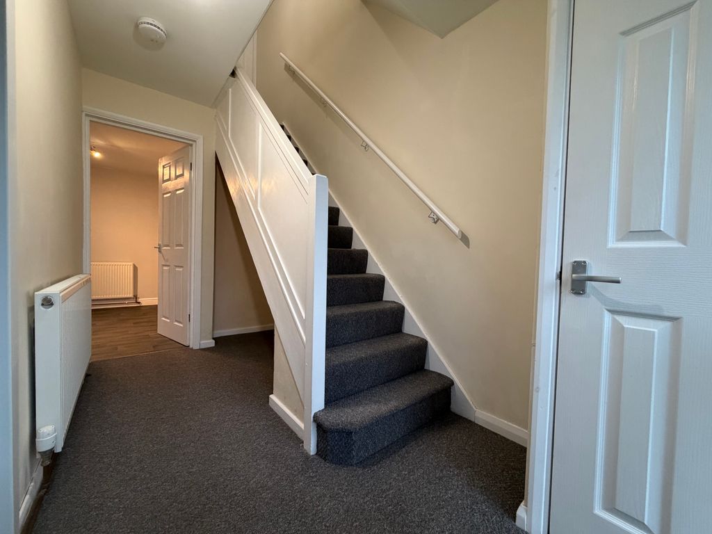 Property photo 2 of 12 Image